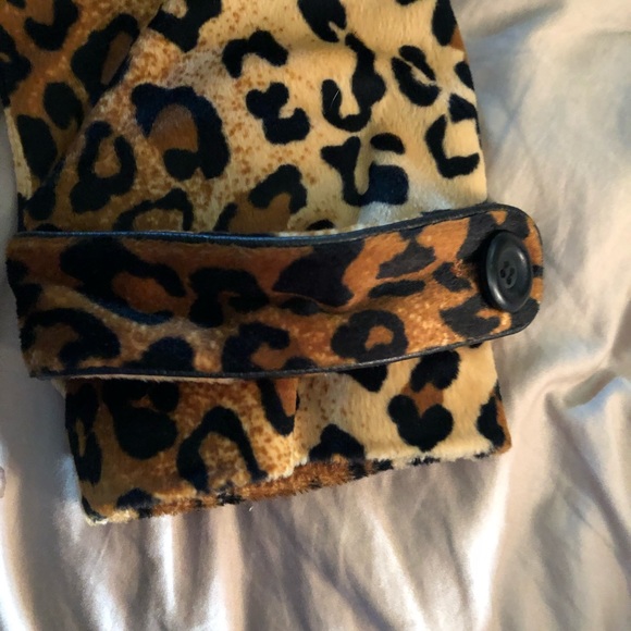 A Line leopard jacket. - Picture 3 of 3